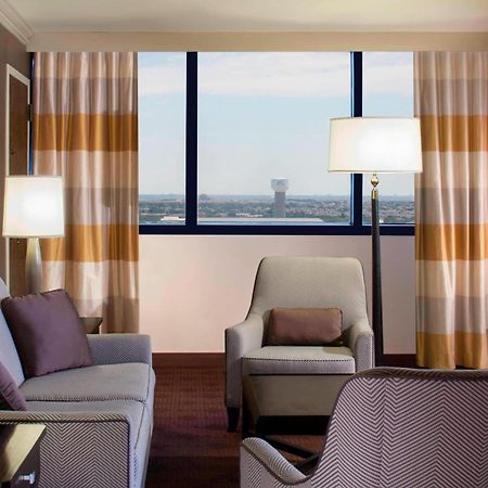 Sheraton Dfw Airport Hotel Irving Exteriör bild